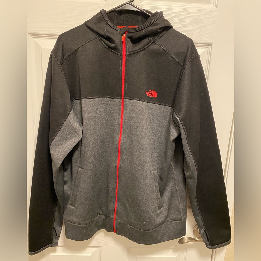 Mens large The North Face gray and black polyester hooded jacket